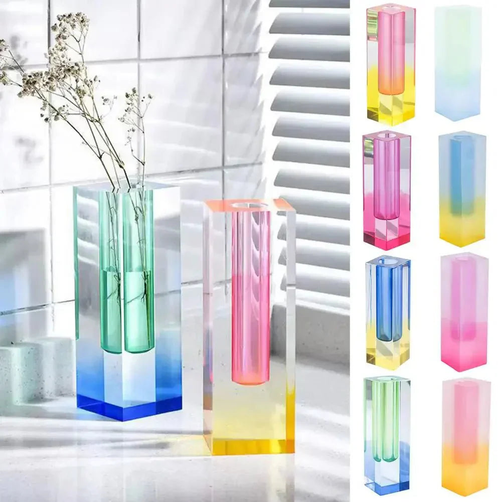 Moderne Kvadrat Vase i Akryl med Krystal Effekt