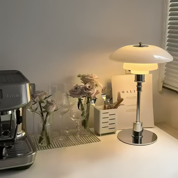 Dæmpbar Bueformet Bordlampe med E27 Base