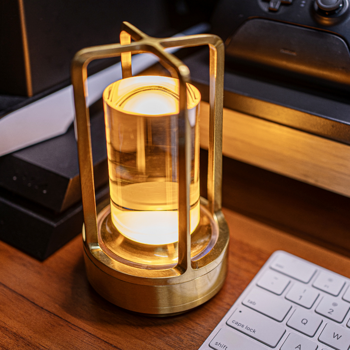 Elegant LED Krystal Bordlampe med Genopladeligt Stearinlys