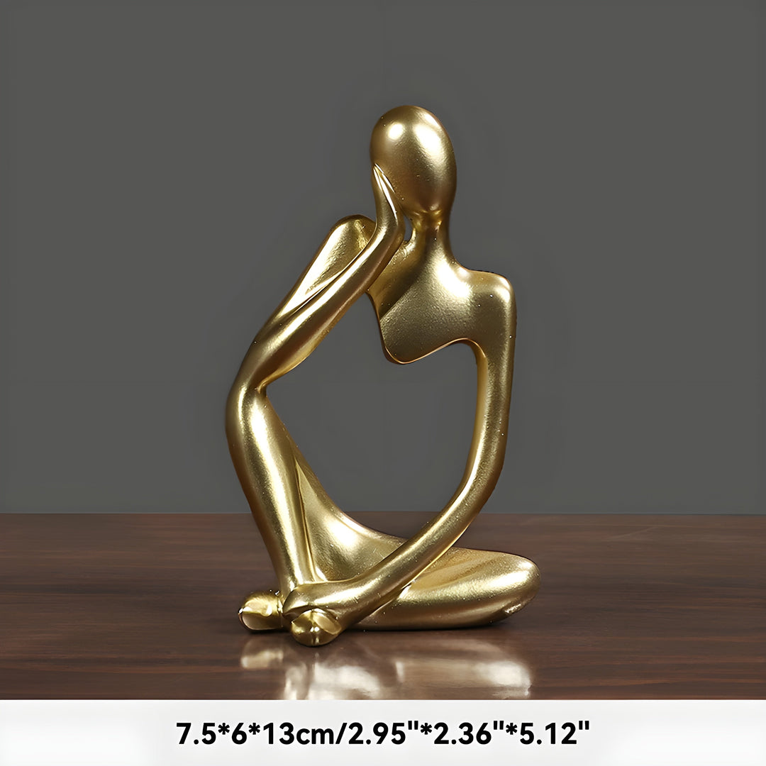 Sandfarvet Abstrakt Yoga Skulptur i Skandinavisk Design