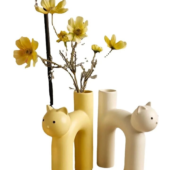 Matte Keramisk Kat Vase med U-Formet Design