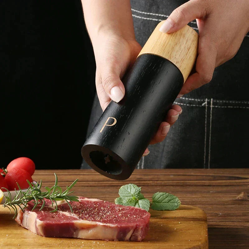 Elegant Træsalt- og Peberkværn med Justerbar Keramisk Kværn