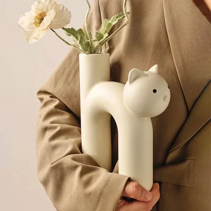 Matte Keramisk Kat Vase med U-Formet Design