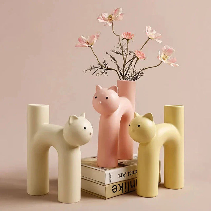 Matte Keramisk Kat Vase med U-Formet Design
