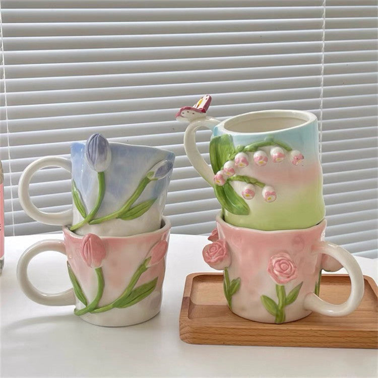 Håndmalet Keramisk Kaffe Kop med Blomsterdesign
