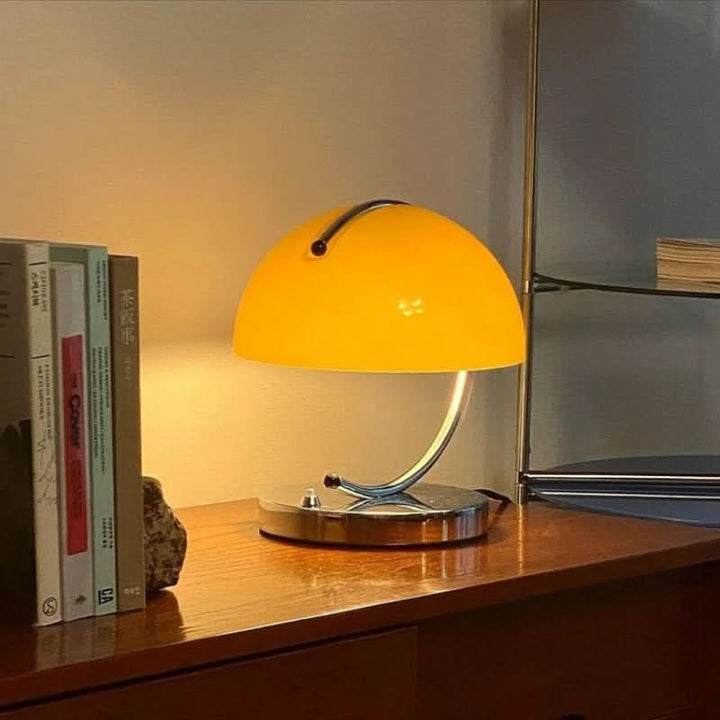 Svampeformet Glas Bordlampe i Skandinavisk Design