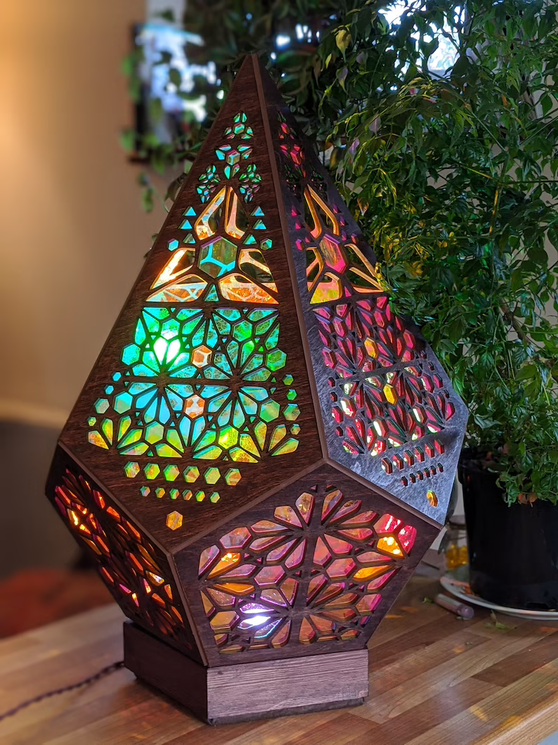 Stjerneskud LED Bordlampe i Bohemsk Design med Tilpasselige Farver