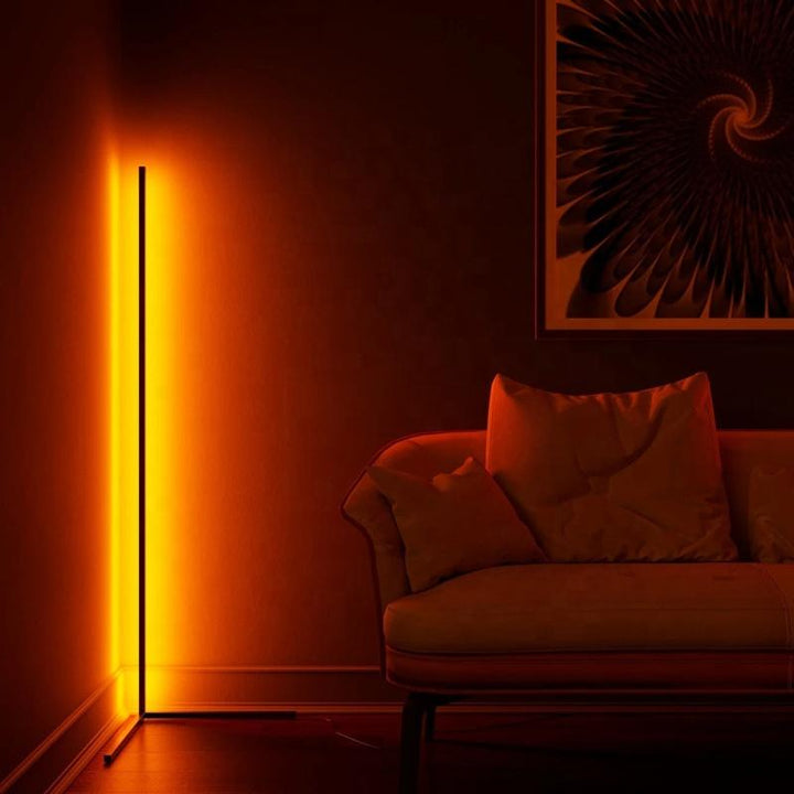 Moderne LED Gulvlampe med RGB Farvejustering og Fjernbetjening