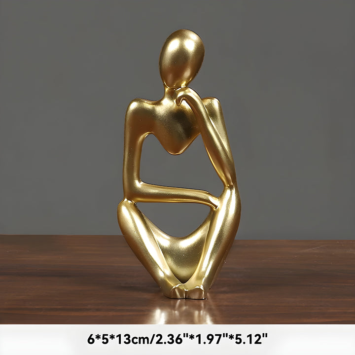 Sandfarvet Abstrakt Yoga Skulptur i Skandinavisk Design