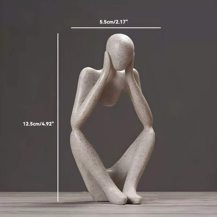 Sandfarvet Abstrakt Yoga Skulptur i Skandinavisk Design