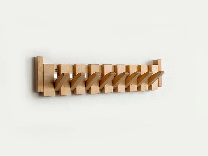 Elegant Træ Tøjstativ med Foldbare Kroge