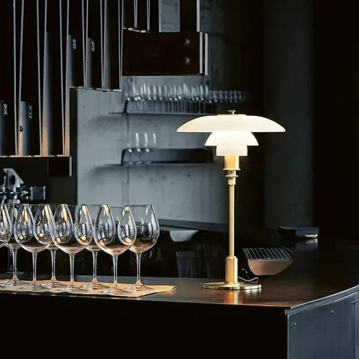 Dæmpbar Bueformet Bordlampe med E27 Base