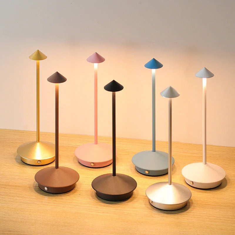Trådløs LED Bordlampe med Touch Dæmpning og Genopladeligt Batteri
