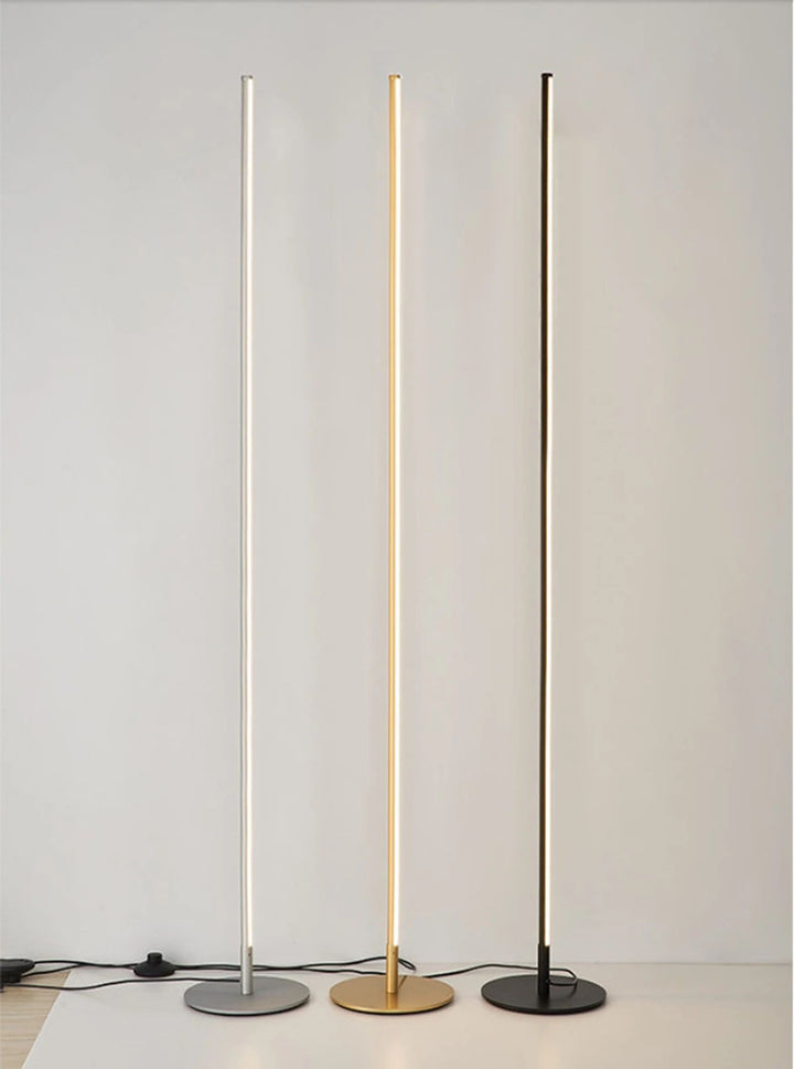 Minimalistisk LED Gulvlampe i Aluminium med Blød Belysning