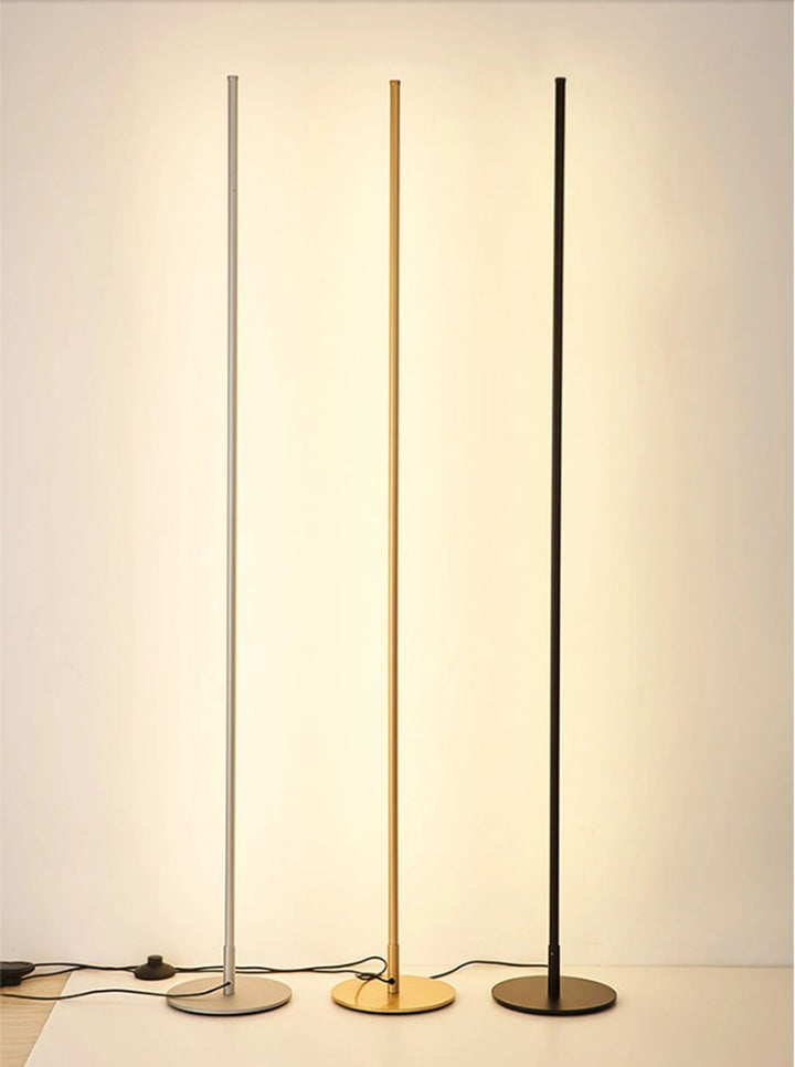 Minimalistisk LED Gulvlampe i Aluminium med Blød Belysning