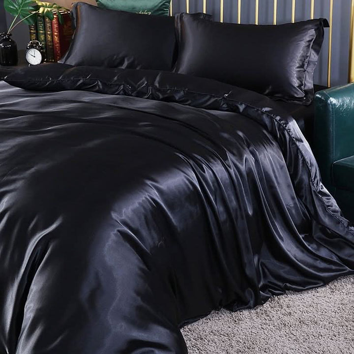 Silke Satin Dynecover Sæt med 2 Puder og Lagen