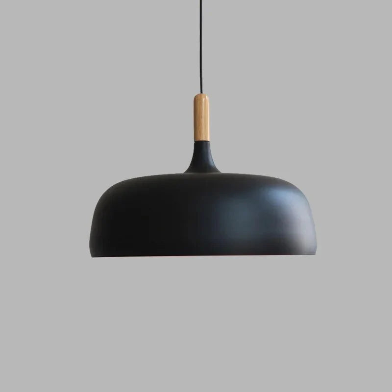 Moderne Miljøvenlig Pendellampe i Genanvendt Metal og Glas