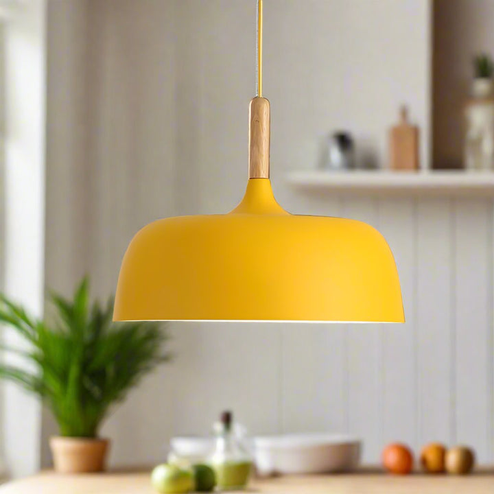 Moderne Miljøvenlig Pendellampe i Genanvendt Metal og Glas