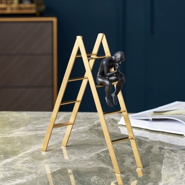 Elegant Sort og Guld Håndlavet Dekorativ Figurine