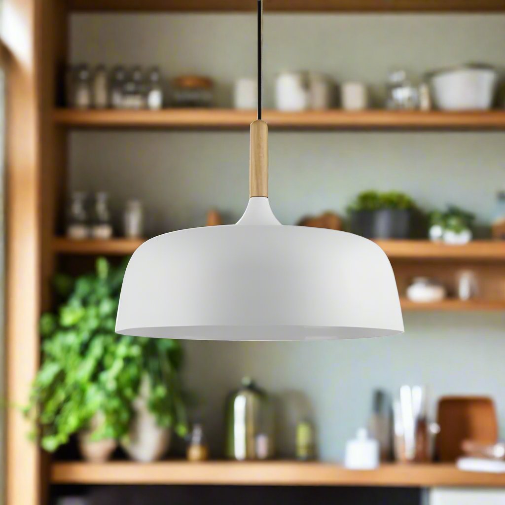 Moderne Miljøvenlig Pendellampe i Genanvendt Metal og Glas