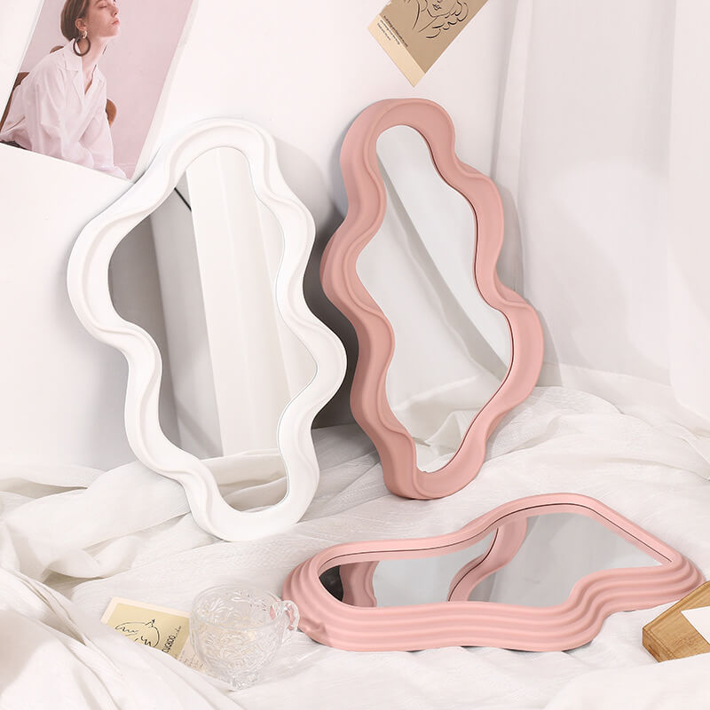Asymmetrisk Bølge Spejl i Pastel Design
