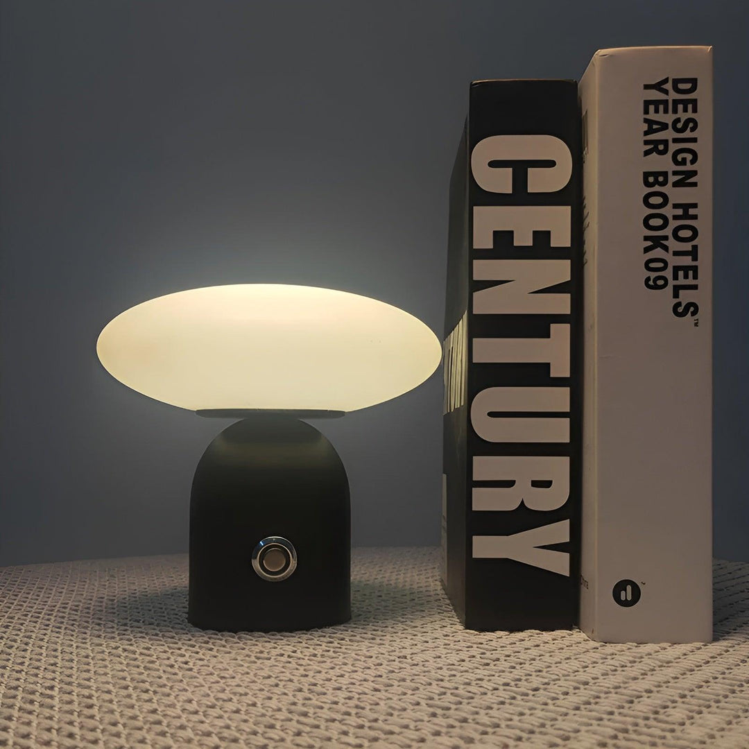 Genopladelig Trådløs Bordlampe i Jern