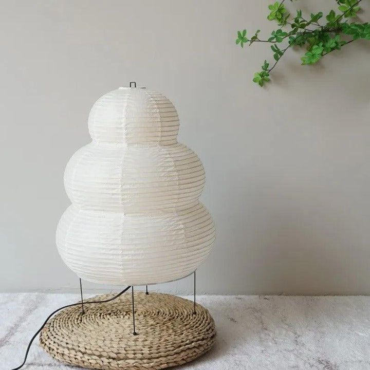Japansk Snemand Bordlampe i Hvidt Papir