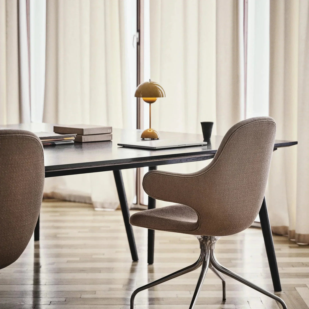 Dæmpbar Trådløs LED Bordlampe med 1960'er Design