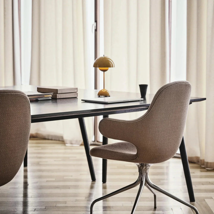 Dæmpbar Trådløs LED Bordlampe med 1960'er Design