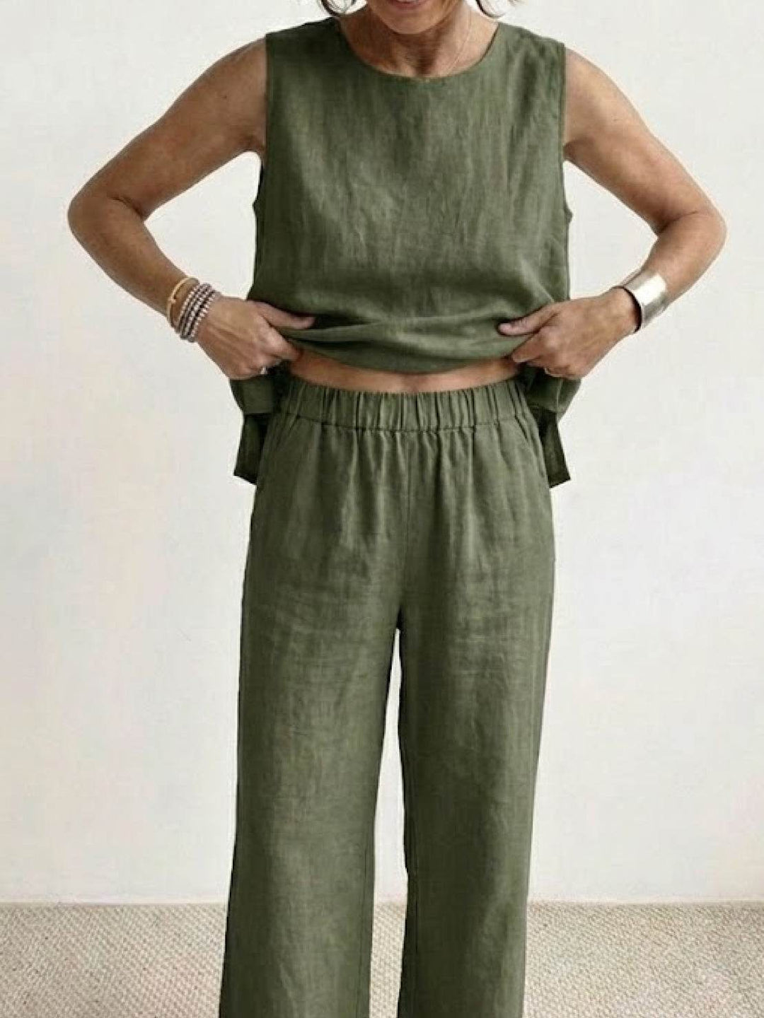 Olivia | Kvinders ærmeløs tanktop og bukser med bred ben