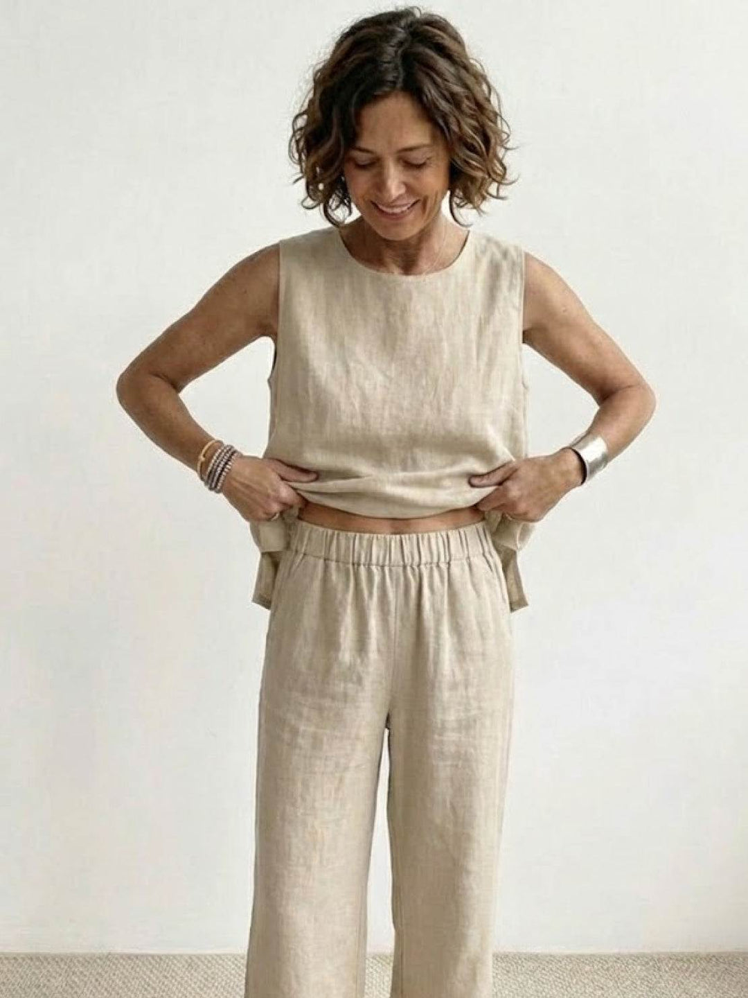 Olivia | Kvinders ærmeløs tanktop og bukser med bred ben