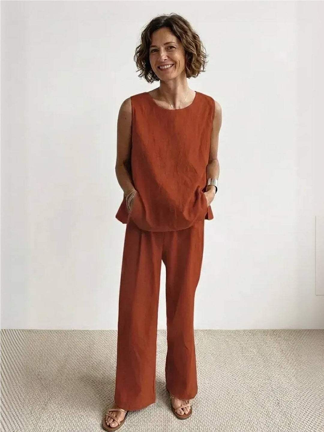 Olivia | Kvinders ærmeløs tanktop og bukser med bred ben