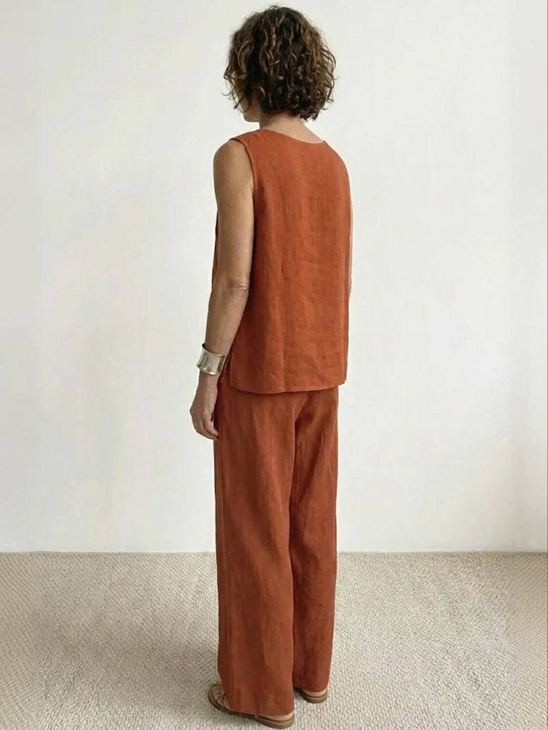 Olivia | Kvinders ærmeløs tanktop og bukser med bred ben