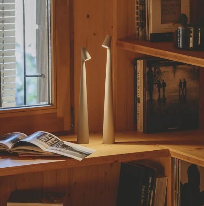Genopladelig Bærbar LED Bordlampe med Justerbar Lysstyrke