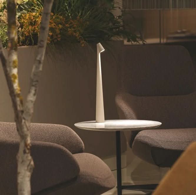 Genopladelig Bærbar LED Bordlampe med Justerbar Lysstyrke