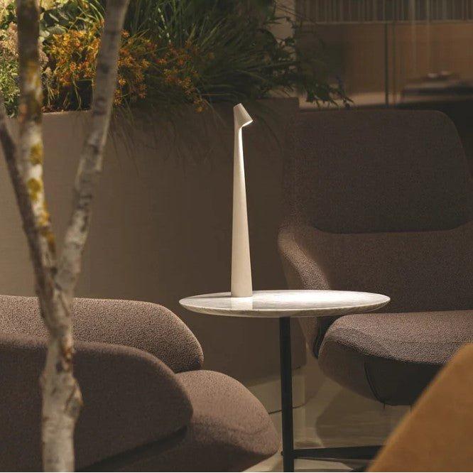 Bærbar Genopladelig LED Bordlampe i Minimalistisk Design