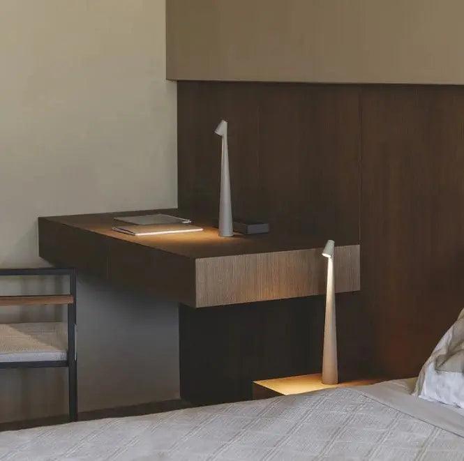 Genopladelig Bærbar LED Bordlampe i Moderne Design