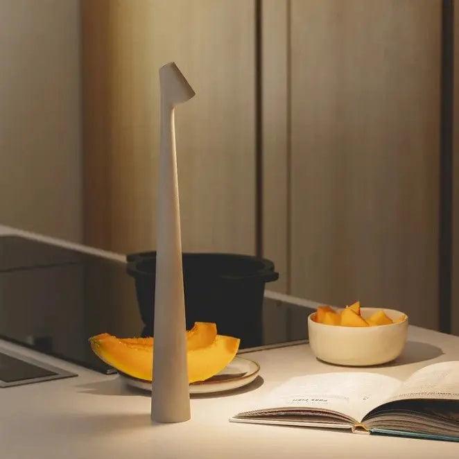Genopladelig Bærbar LED Bordlampe i Moderne Design