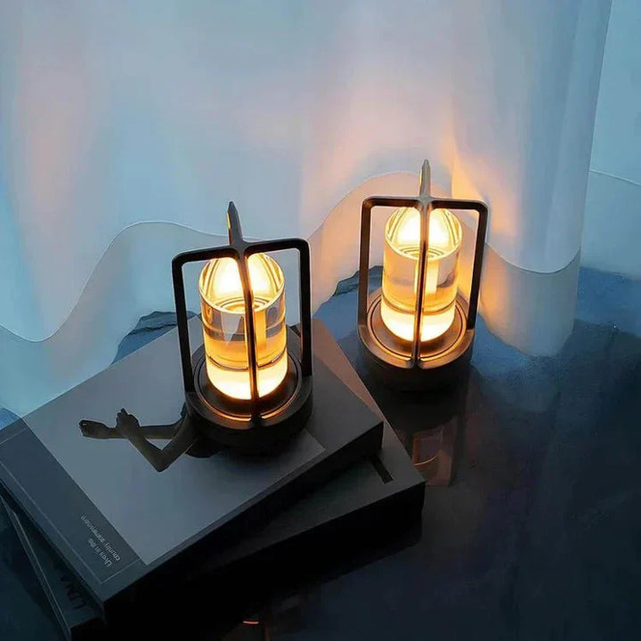 Elegant Touch Control Bordlampe med USB Opladning i Rustfrit Stål og Krystal