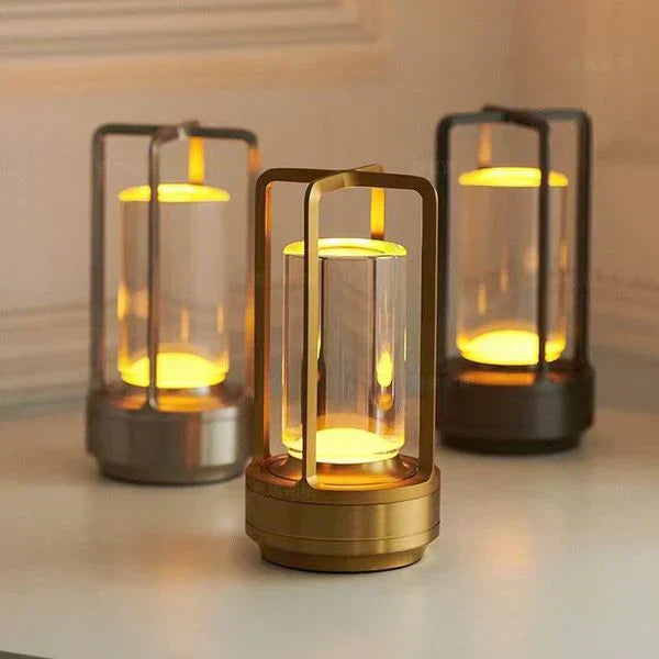 Elegant Touch Control Bordlampe med USB Opladning i Rustfrit Stål og Krystal
