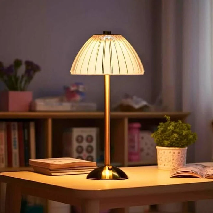 Trådløs Krystal Bordlampe med Elegant Metaloverflade