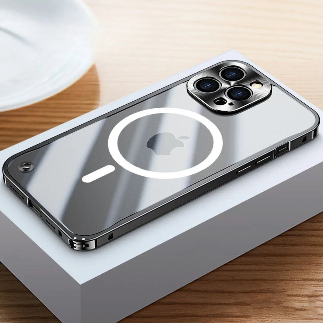 Metal MagSafe Cover til iPhone Pro Max - Slank og Klar med Premium Beskyttelse