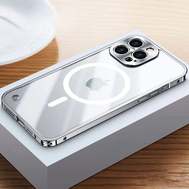 Metal MagSafe Cover til iPhone Pro Max - Slank og Klar med Premium Beskyttelse