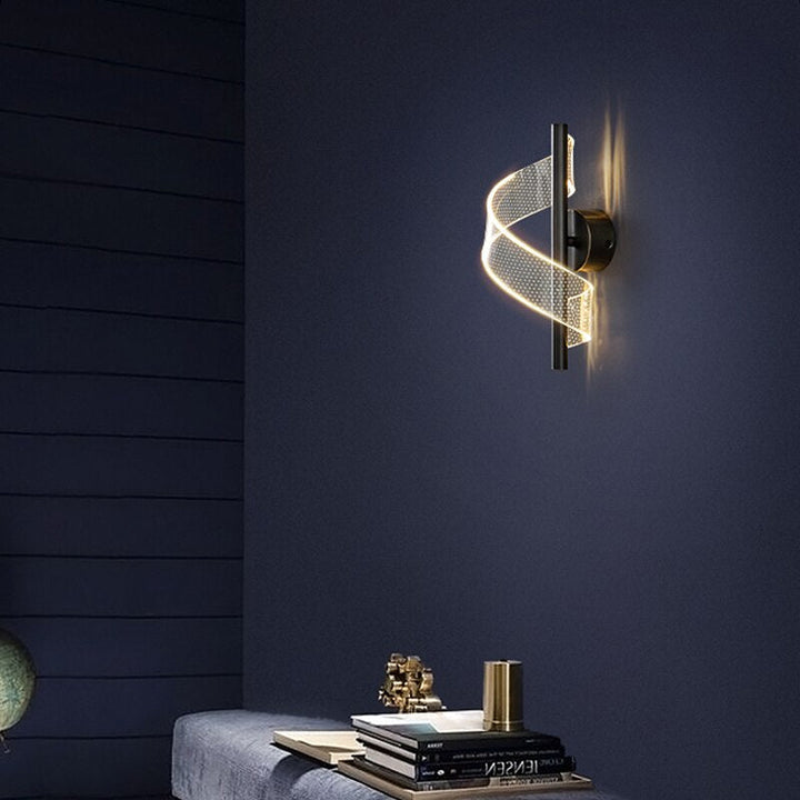 Elegant Glas Væglampe med Justerbar Lysestage