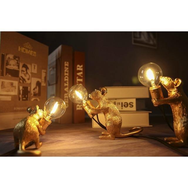 Guld og Hvid Muse Lampe med Unikt Design