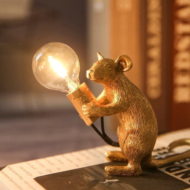 Guld og Hvid Muse Lampe med Unikt Design