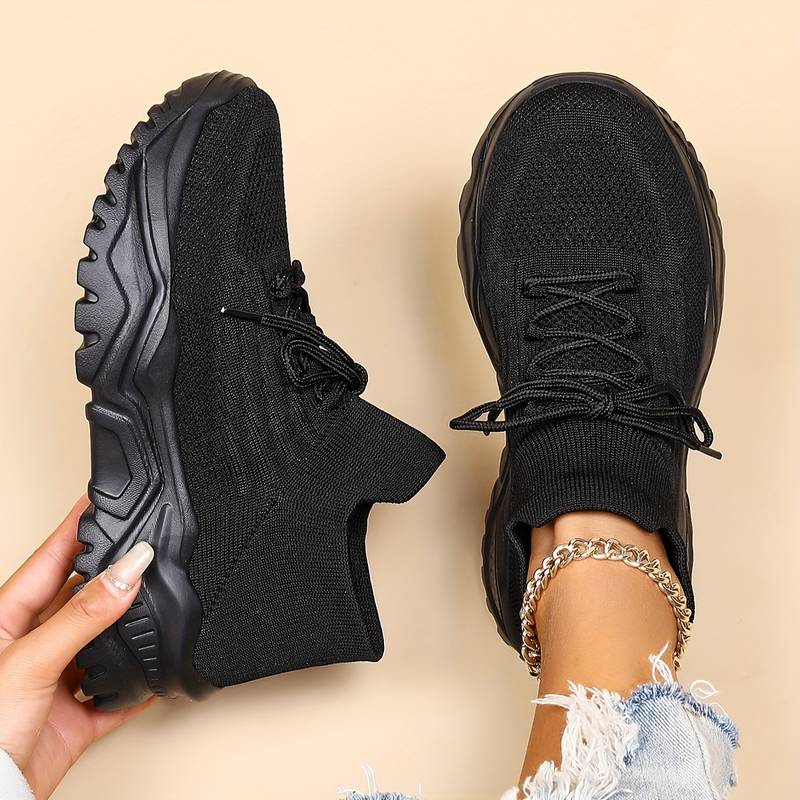 Martina | Damernes Trendy Snørebånd Sneakers med Klodset Sål