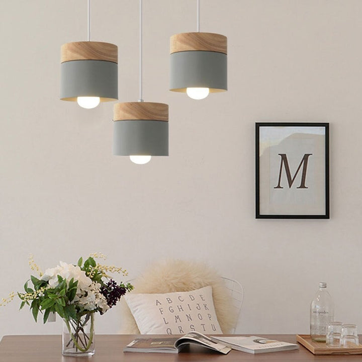 Skandinavisk LED Pendelampe i Metal med Justerbar Ledning