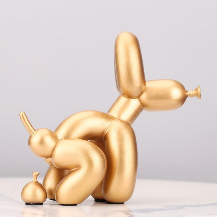 Livagtig Harlekin Hundefigur med Man og Hale