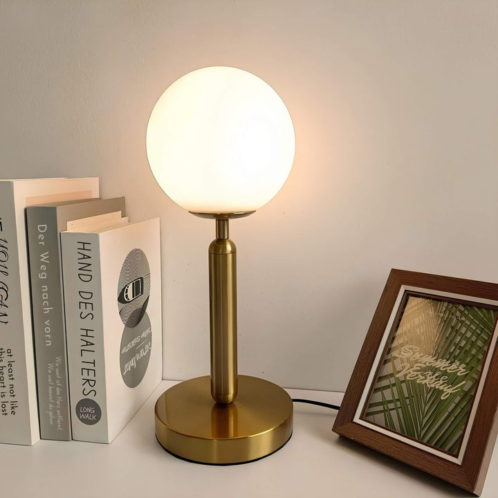 Elegant Glas Globus Bordlampe med Metalbase
